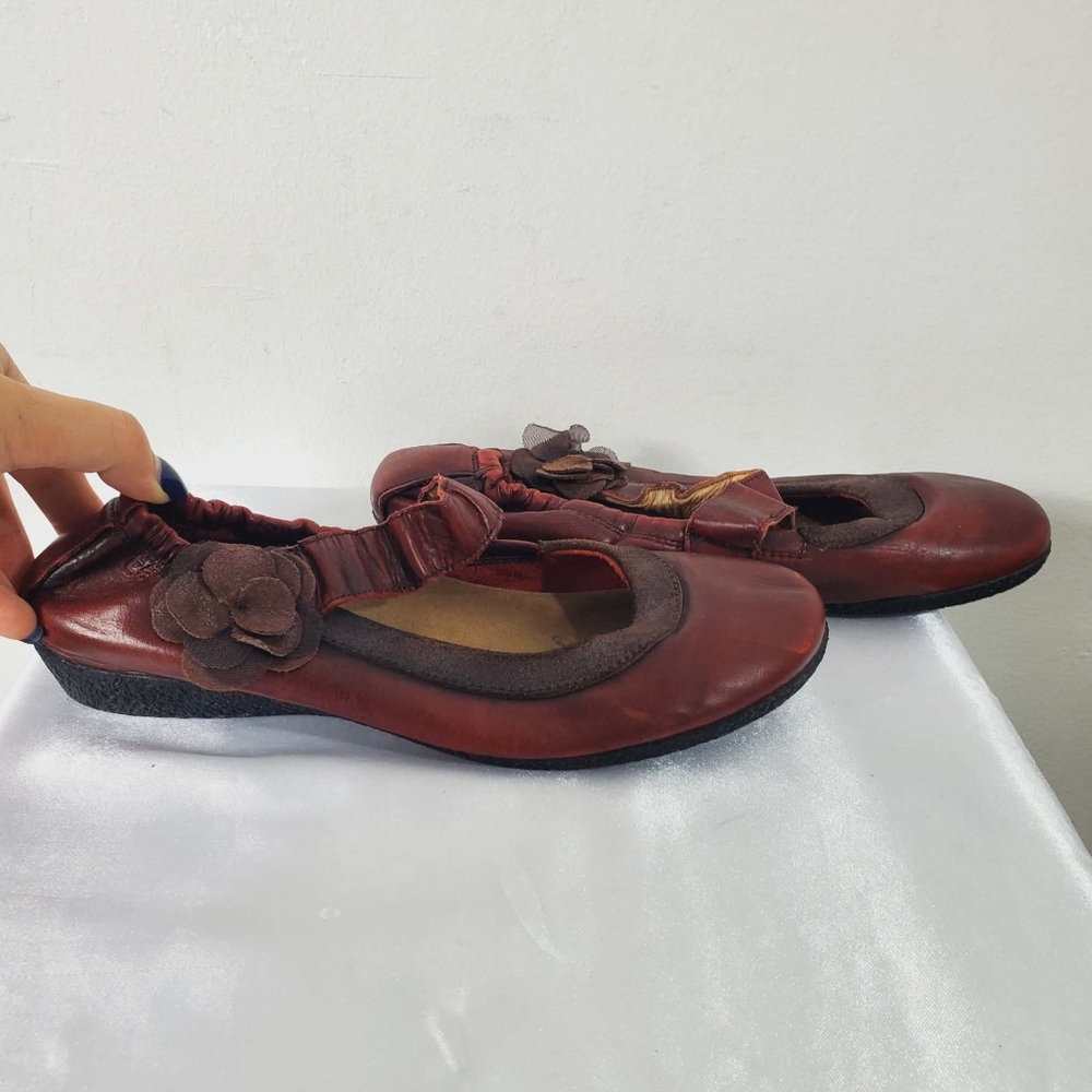Taos Leather Burgundy Shoes